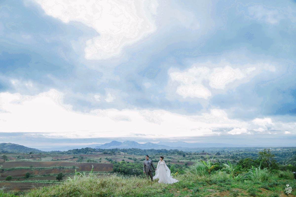 Best Batangas City Wedding Photographers Jayson and Joanne Arquiza for Edgard and Emmy Nuptials