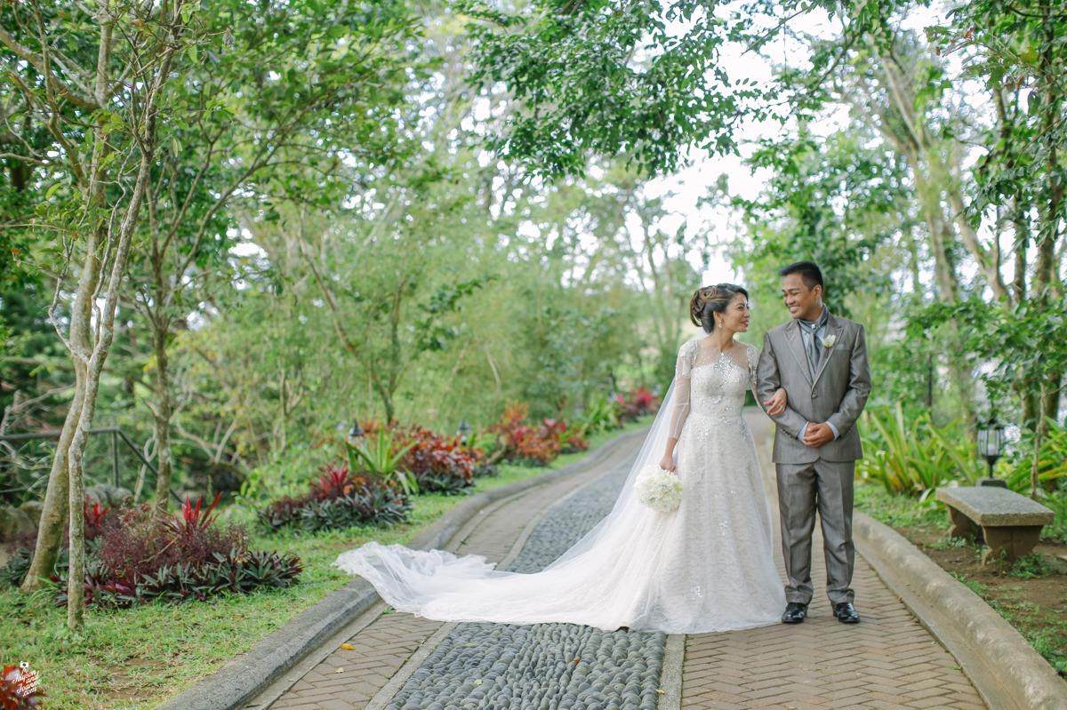 Best Batangas City Wedding Photographers Jayson and Joanne Arquiza for Edgard and Emmy Nuptials