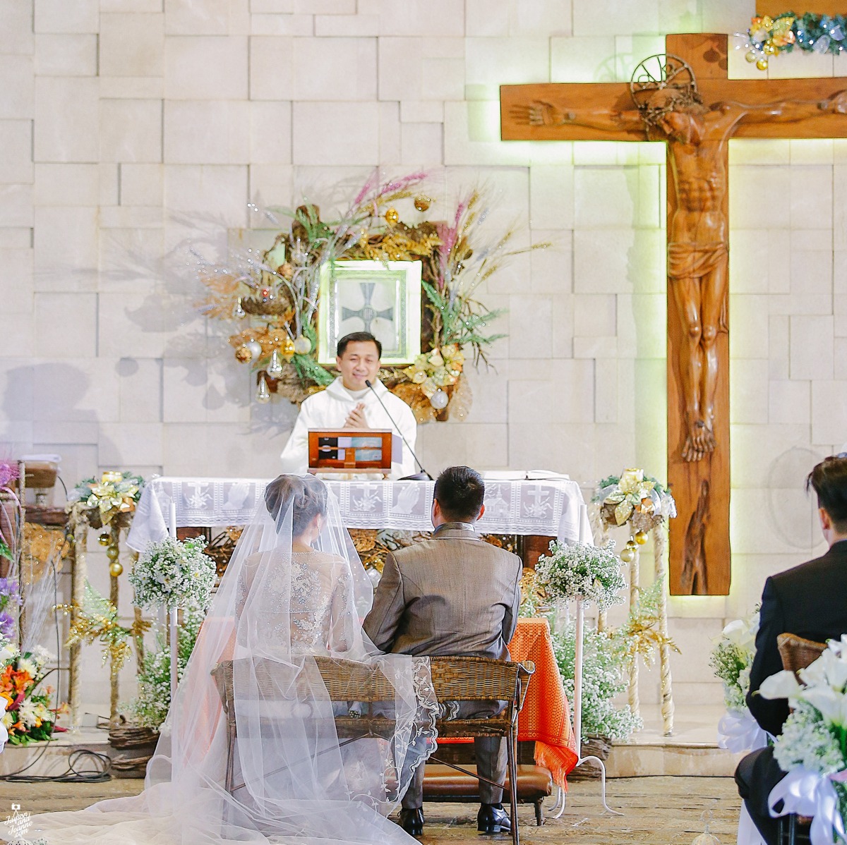 Best Batangas City Wedding Photographers Jayson and Joanne Arquiza for Edgard and Emmy Nuptials