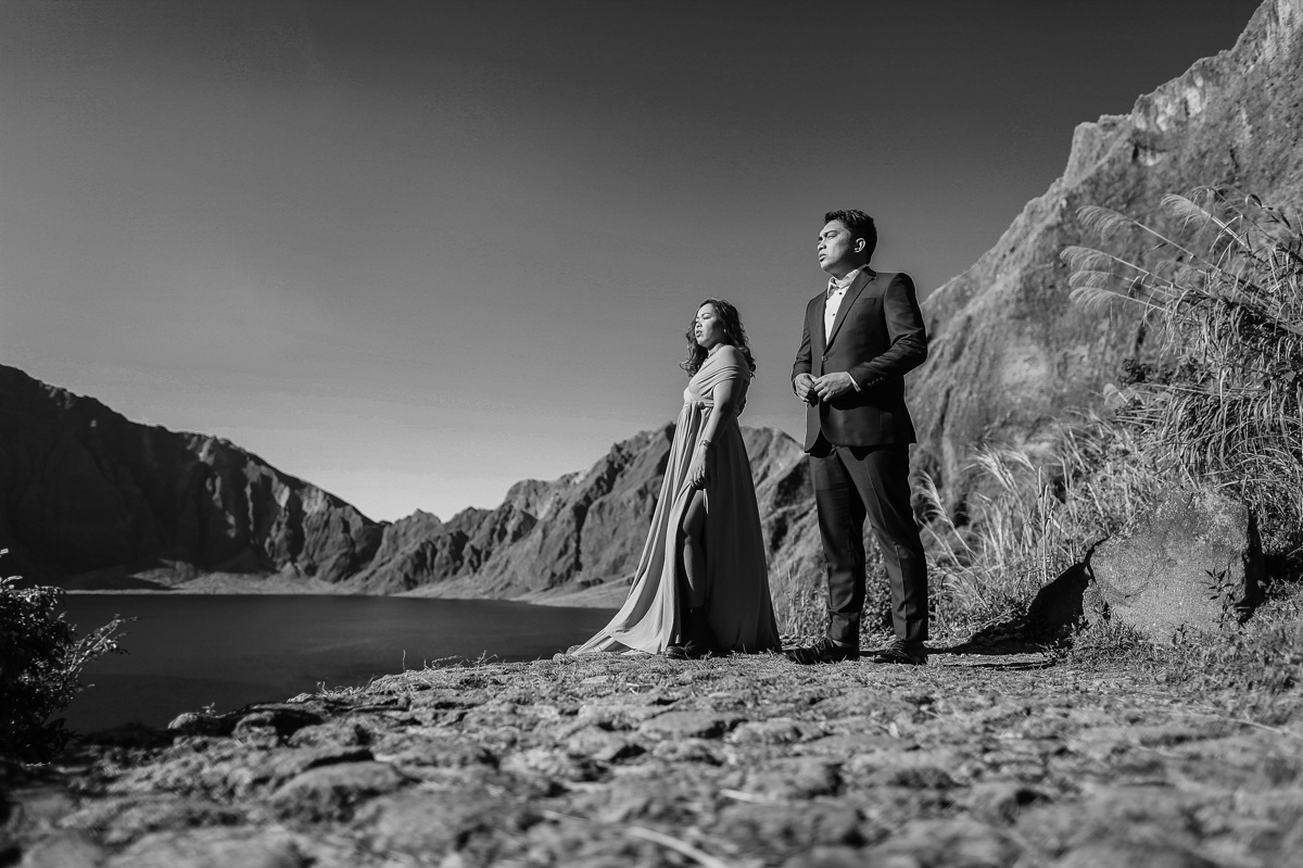 Mount Pinatubo Adventure prenup shoot by Jayson and Joanne Arquiza styling by Merry Me Philippines