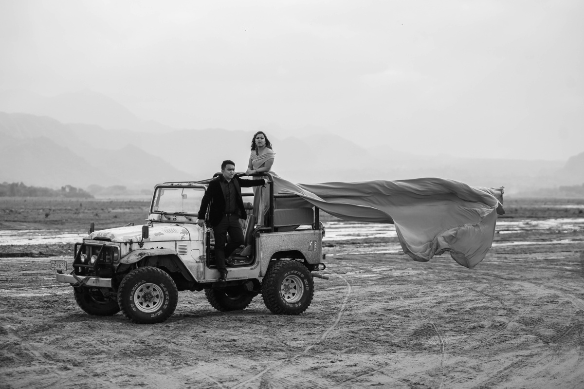 Mount Pinatubo Adventure prenup shoot by Jayson and Joanne Arquiza styling by Merry Me Philippines