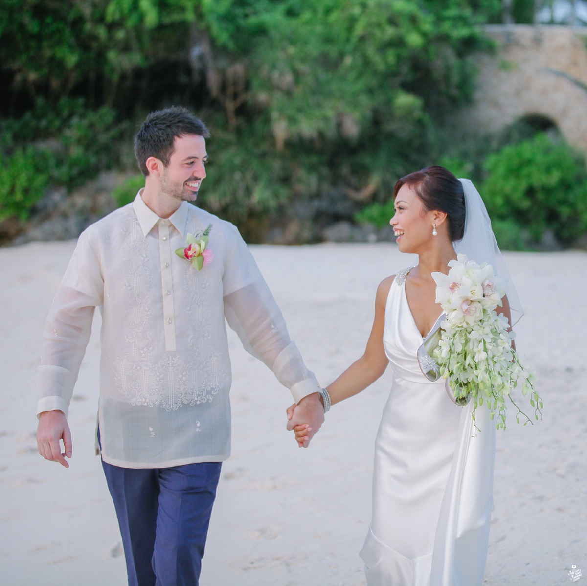 Boracay husband and wife wedding photographers Jayson and Joanne Arquiza Shangri-la