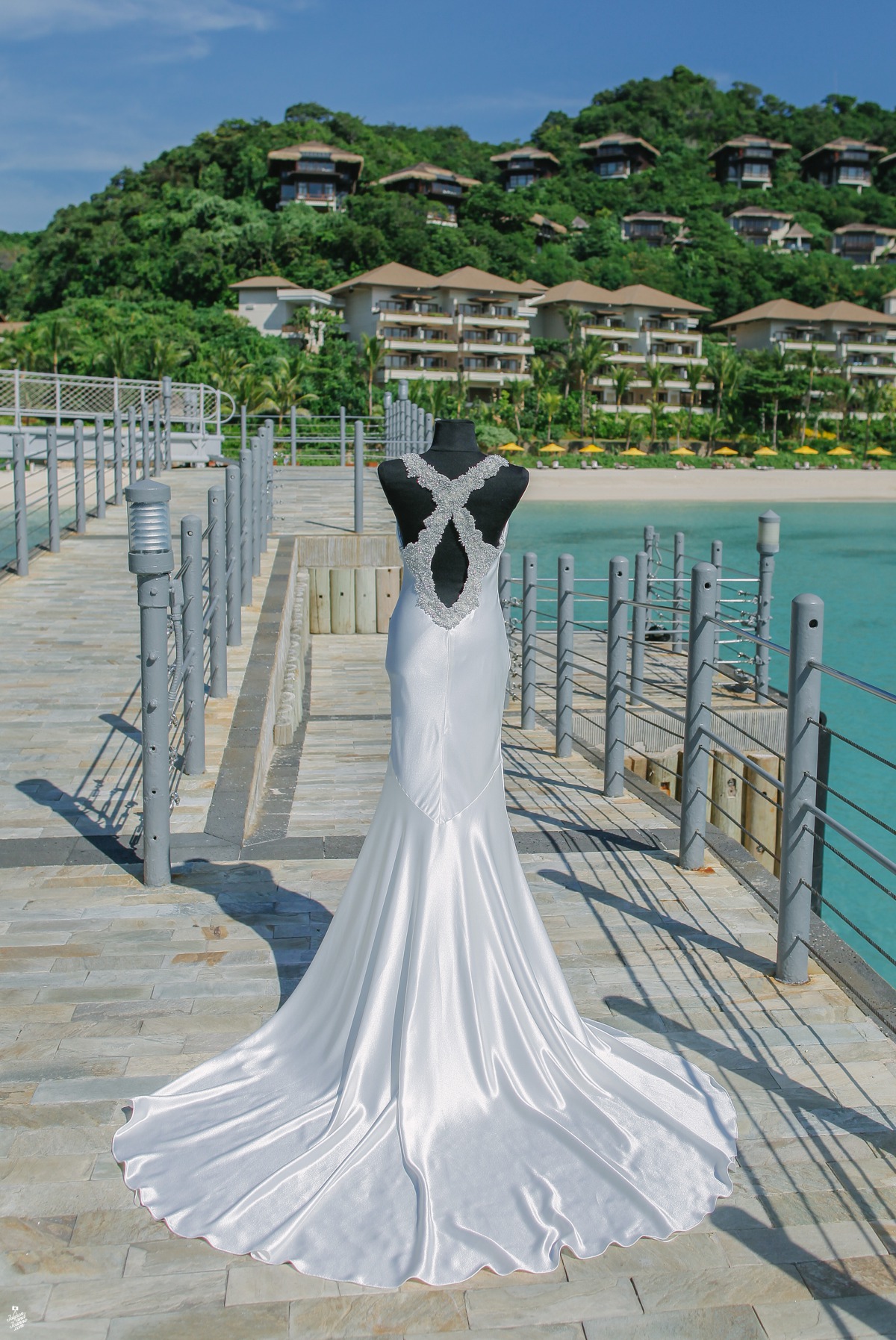 Boracay husband and wife wedding photographers Jayson and Joanne Arquiza Shangri-la