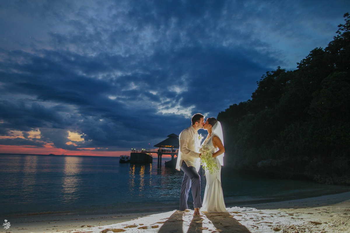 Boracay husband and wife wedding photographers Jayson and Joanne Arquiza Shangri-la