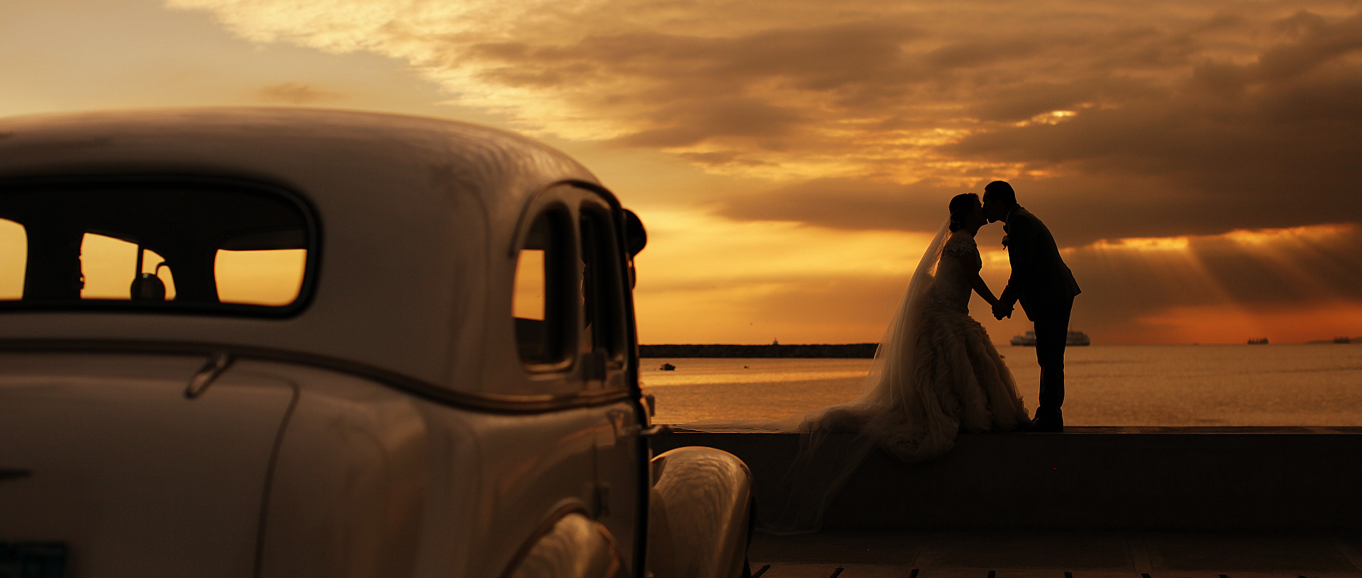 Vibrant Images by Jayson and Joanne Photography