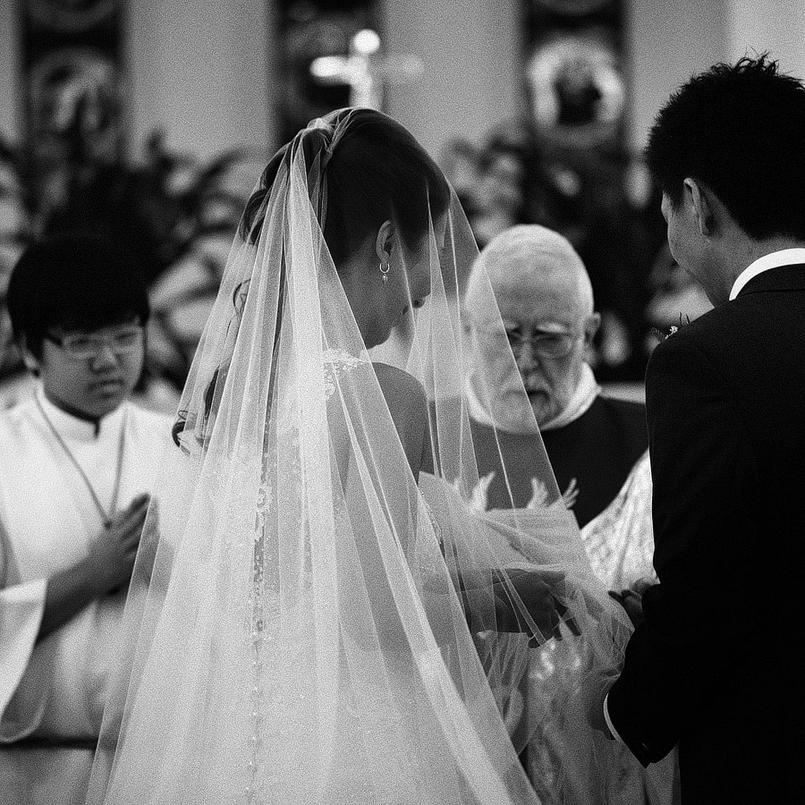 Ken Wong & Janice Layung Singapore Wedding by Jayson & Jo Anne Arquiza in Monochrome Series