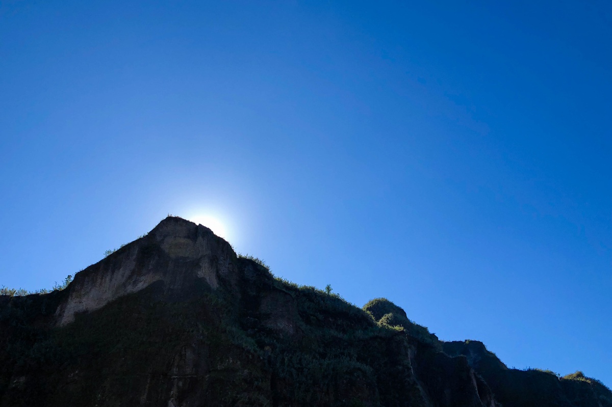 Mt Pinatubo prenup using the new Iphone 8 manila wedding photographer