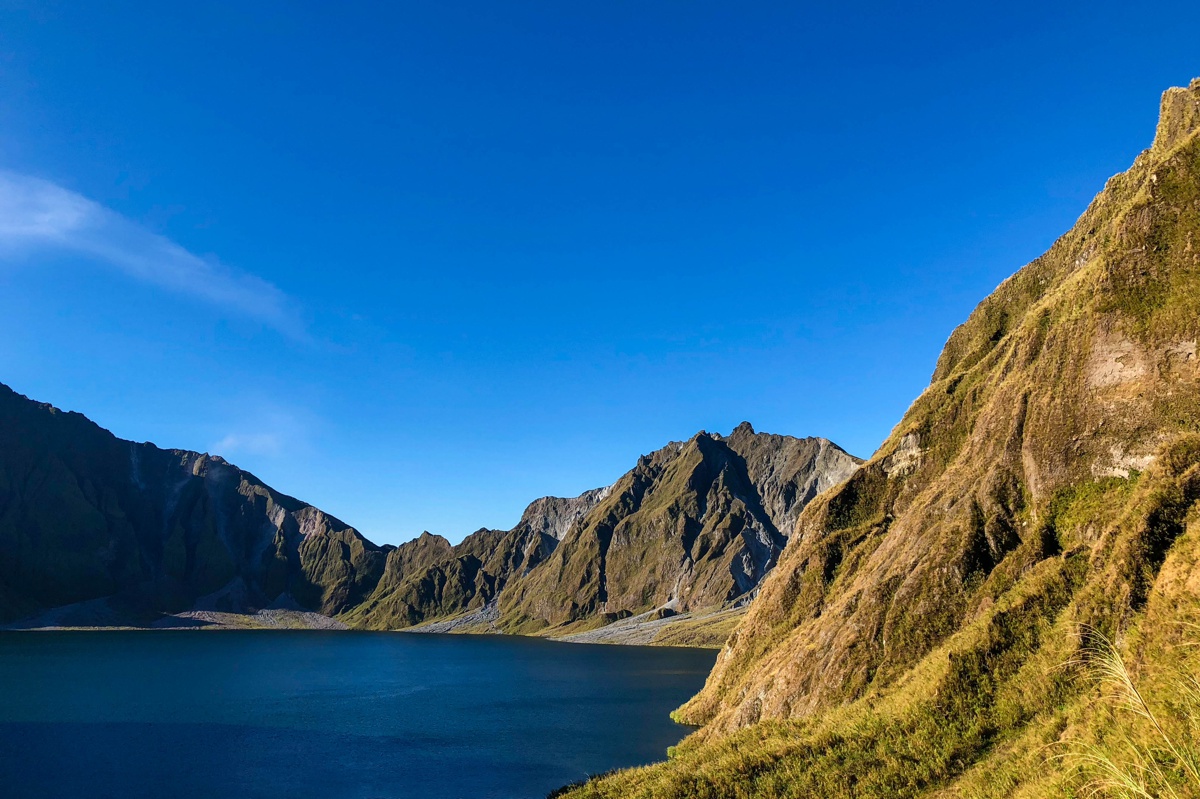 Mt Pinatubo prenup using the new Iphone 8 manila wedding photographer