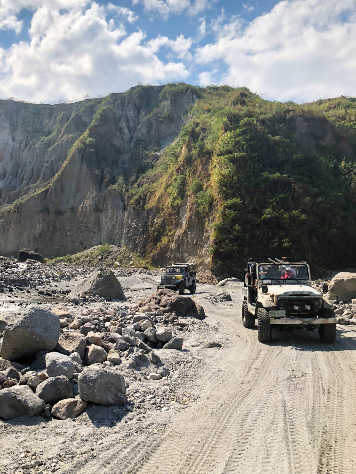 Mt Pinatubo prenup using the new Iphone 8 manila wedding photographer